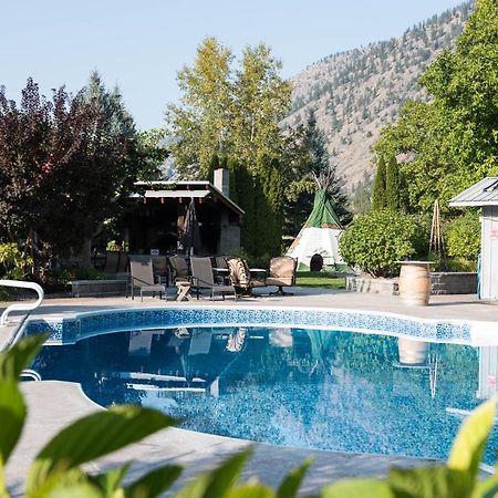 Similkameen Wild Resort & Winery Retreat Осуюс Экстерьер фото