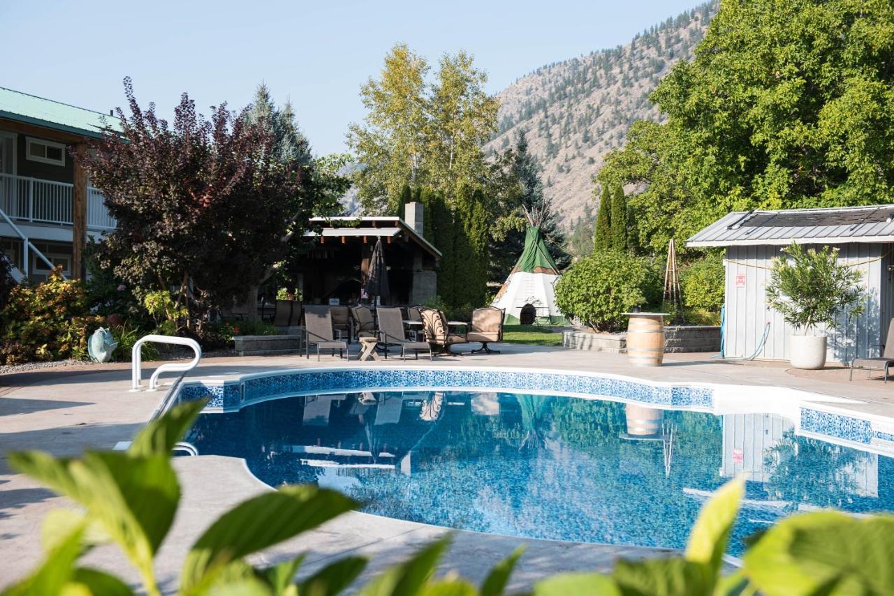 Similkameen Wild Resort & Winery Retreat Осуюс Экстерьер фото